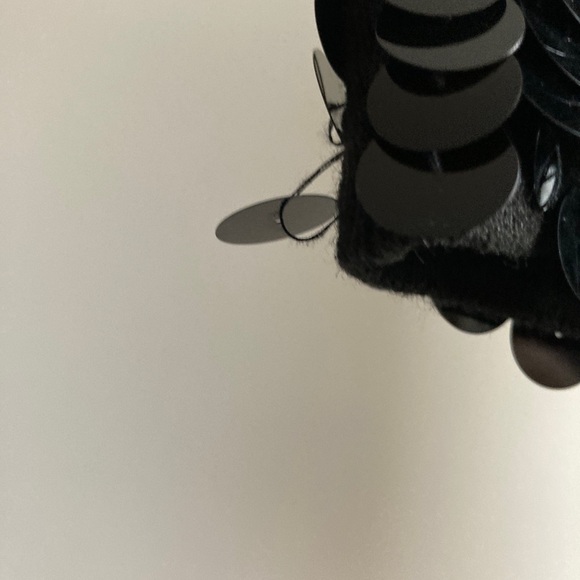 Sequined Sleeveless Top - Picture 6 of 6